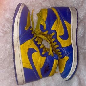 Air Jordan 1 High Women’s size 8 Lainey’s